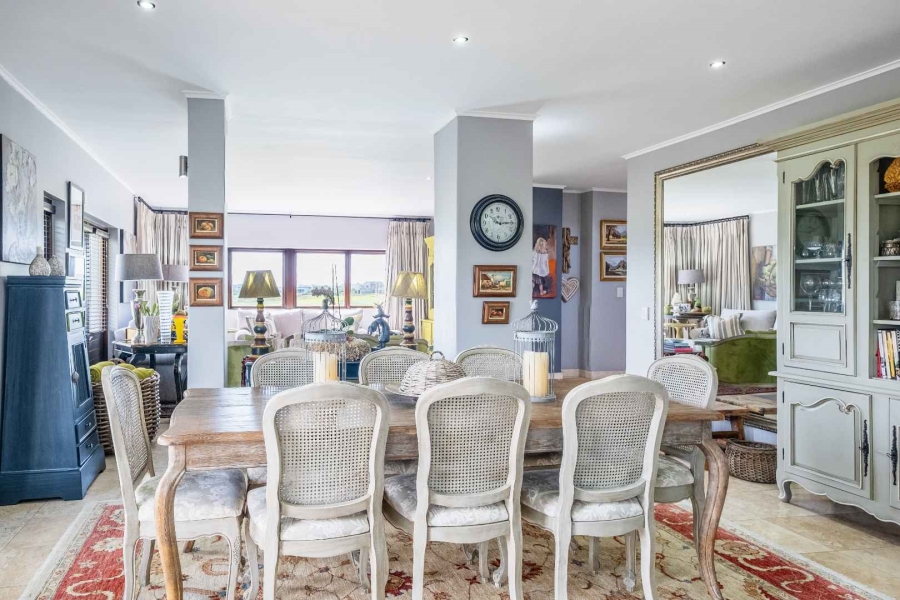 5 Bedroom Property for Sale in Oubaai Western Cape